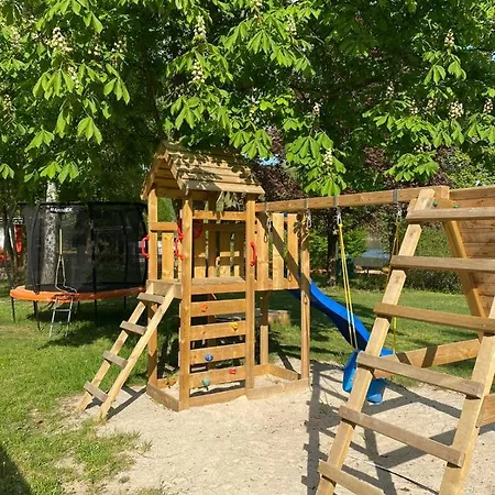 Penzion Pláž Gasthof Slapy nad Vltavou